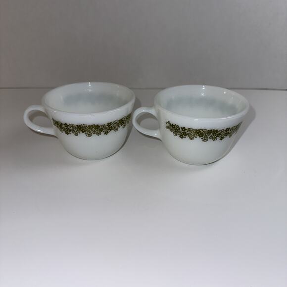 Pyrex Spring Blossom Crazy Daisy Coffee Tea Cup White Green Flowers Set of 2 - Picture 1 of 6